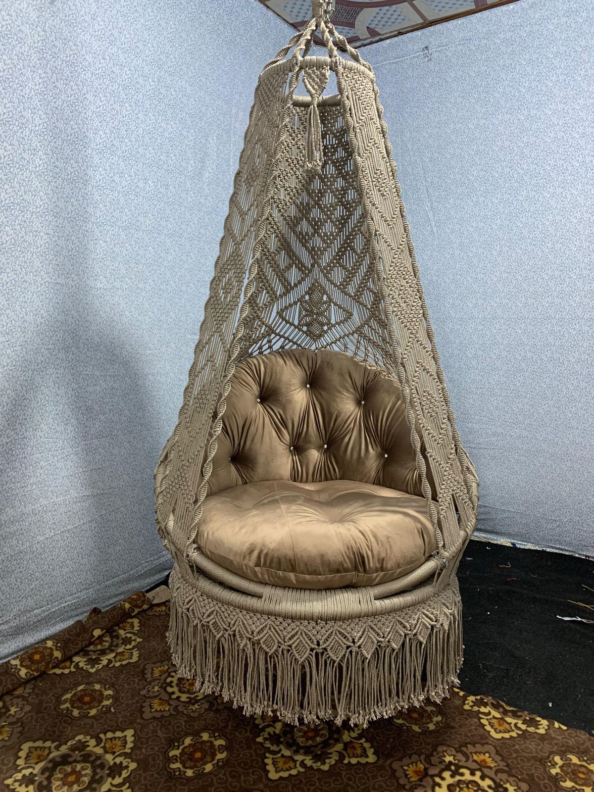 Forest Hanging Swing Wth Back Support